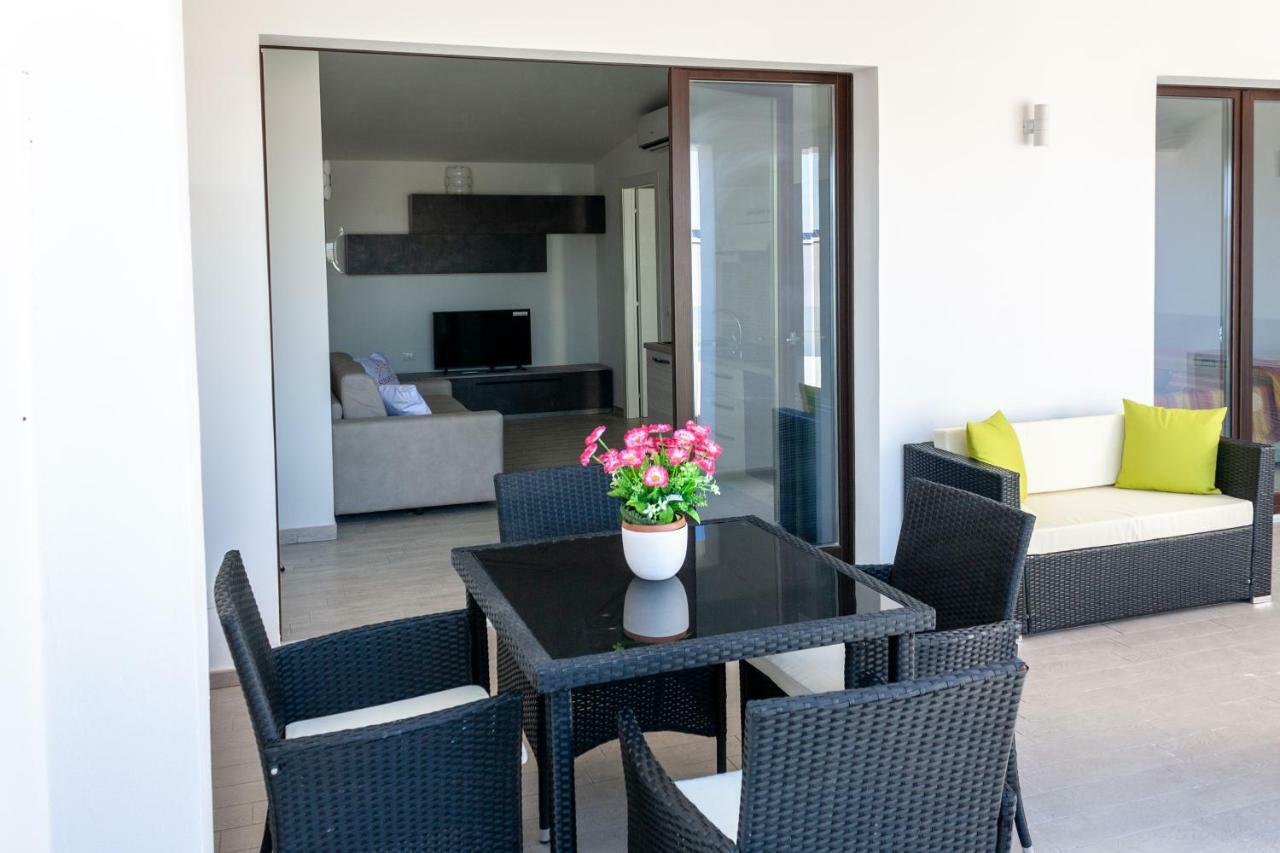 Nrh Cannigione Sunrise Rooftop מראה חיצוני תמונה